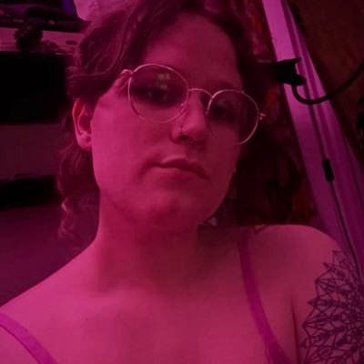 maze__rock's profile picture. Here, Queer, still getting used to it.