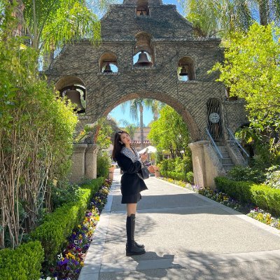 I maintain a positive mindset throughout my work. I see my work as an opportunity to achieve my personal and professional goals, which keeps me motivated and en