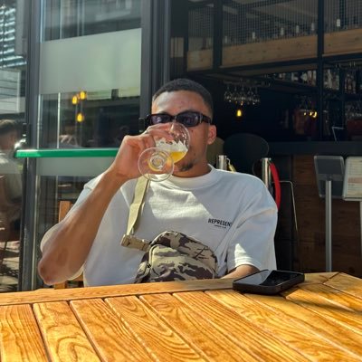 camdaley86's profile picture. arsenal