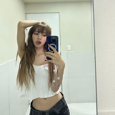 Lilylalisa9707's profile picture. 
