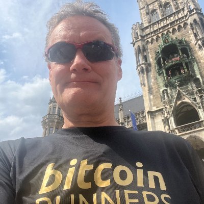 Externer Bitcoin-Berater der Volksbank Bayern-Mitte e.G. (+1). Buchautor und Keynote Speaker. || ⚡️ joemartin@getalby.com || https://t.co/j3KoqvDpuZ