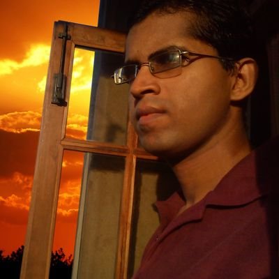 YouTube : Yoshan Bisanka

I'm a creative director, a graphic designer, a Google Maps contributor, a photographer, an animator and a video editor.