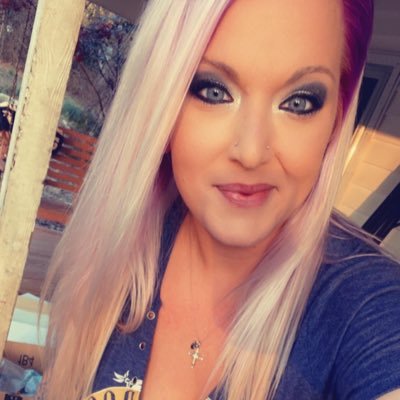 PurpleLillie's profile picture. 🦋Beautiful Disaster🦋#Onlyfans #sellingcontent