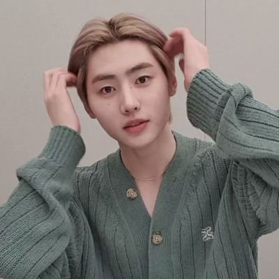 —— ⟢엔하이픈´ˎ˗