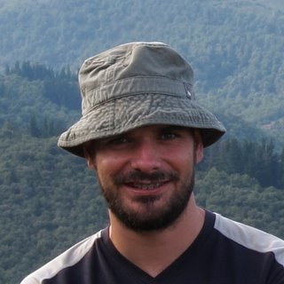 alefmedina's profile picture. Actualmente llevo la “L” de padre novel :)