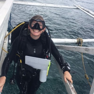 Marine conservationist | wildlife guide | (free)diver 🌈
DTA and PhD student @PlymUni @CefasNoise studying marine mammals, soundscapes & conservation 🐬
