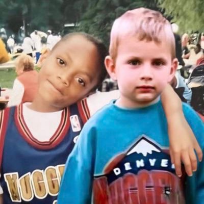 AlecMarshall's profile picture. a peak is just a way towards a descent