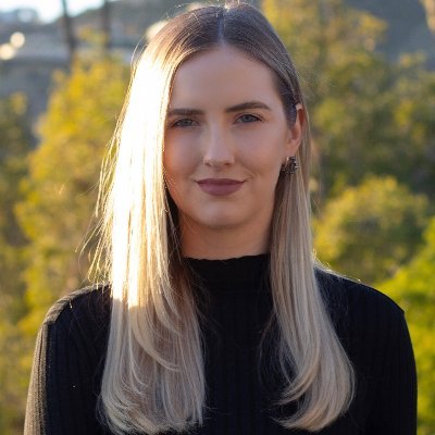 🌈
Irish in Los Angeles. Editor & Writer. History nerd.