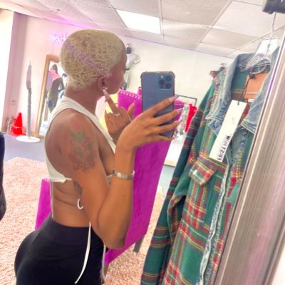 thick n nasty 🤭 cum see why they call me magical jewels 🍑😋 NO MEETS dm only for business! $100 unblocking fee!