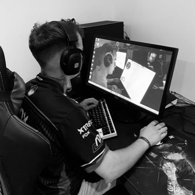 21y Awper LFT
Presente Professor ✋
Config do Professor : https://t.co/VQvT34jBPD
#4980
