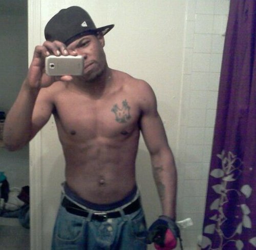 I'm from Bronx, New York Gun Hill Rd ya heard i don't stay there no more but home is home