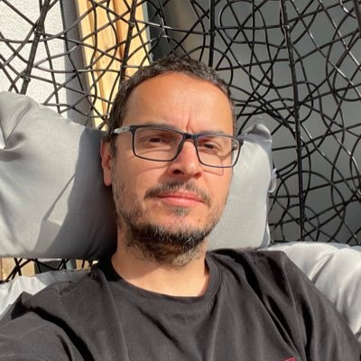 straki_fx's profile picture. 