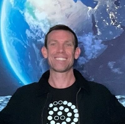 Founder @ LifeShip - a Pyramid on the Moon with seed bank and message of human creativity. A community-powered mission to the stars 🧬🚀⭐️