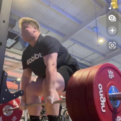 COYB - 44/92 🏟 - Can deadlift your Ma - terrible football opinions - All opinions/views my own