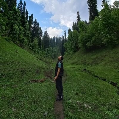 Ellavi_'s profile picture. Ellavi | Lawyer | Islamabad | Quaidian | Suffernama