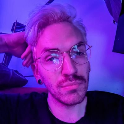 LGBTQ+ Twitch Affiliate. Animal and plant papa!
edoubledee.business@gmail.com