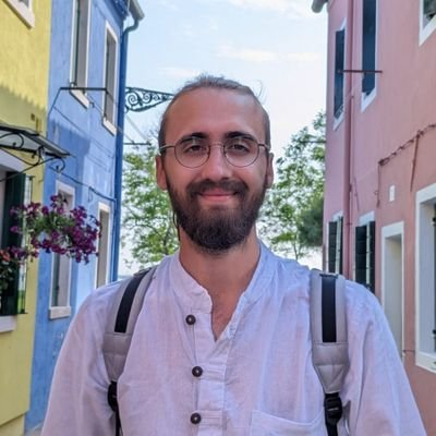 Managing and promoting interdisciplinarity at CNRS. 👩🔬👨🔬
Former researcher in astrobiology 🌌 and origin of life 🦠