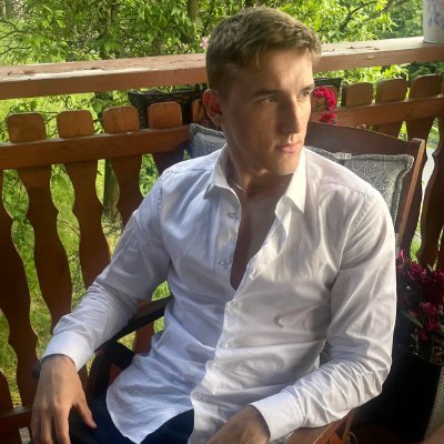 sanRomec's profile picture. 