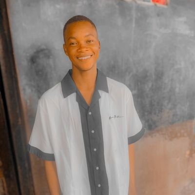 Muhamme23908894's profile picture. Am an engineering phone repair. I finish my secondary school on 2020 
My parent don't have enough money to put me to school that why I put focus on handwork