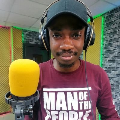 Host, #HardFacts @nigeriainfoph
|NEWSCASTER
|TV News Anchor
|VoiceOver Actor
|Emcee  
|Writer
 |In one sentence, I'm dexterous.