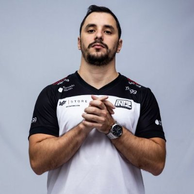 Olá! Sou o Ian, sócio na INTZ e amante de TFT. Meu sonho é consolidar o cenário de TFT no Brasil e me tornar um streamer com uma comunidade ativa e apaixonada p