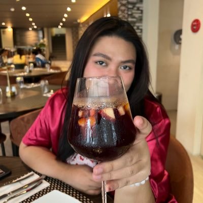 rvrntyza's profile picture. conversations with myself // here lies the once loved but never until the end 🎇 bestie @srrnad's emotional support system