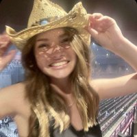 bailey floyd🤍 (@baileyfloyd04) 's Twitter Profile