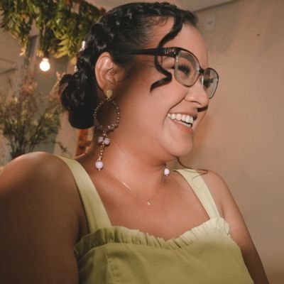 26, biomédica 🔬🧬, casada 👩🏽❤️👨🏼, portovelhense de coração morando em lábrea/am, aprendiz de coméstica natural, amo sushi 🍣 e bater papo com os amigos.