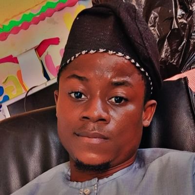 Librarian📚Positive minded 🌚Arsenal fan😘Gemini👑 content writer ⛓️ Artist✍️Link up🙌👽IFB