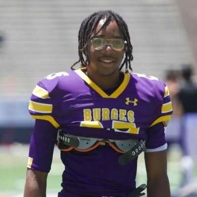 5'8 154| Class of '25, CB/WR| Burges HS| 4.27 GPA| Multi Sport Athlete| NCAA #2306927893