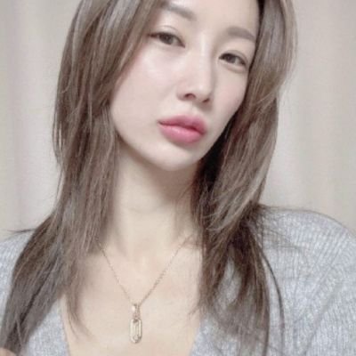 e0ByeZfcgo98743's profile picture. 私は食べ物、旅行、写真を撮ること、友达を作ることガ好きです、あなたもそうですか？