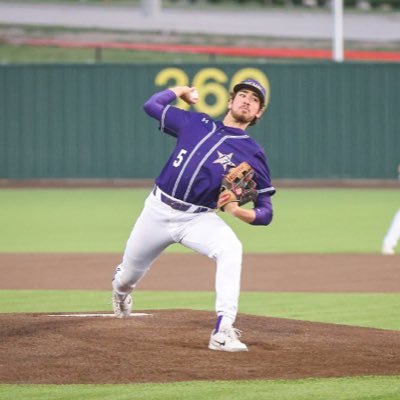 Chisholm Trail High School '25 | NTXBC DIRTBAGS | 3B,1B,OF,P | 4.0 GPA | 6'2