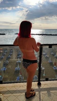 🔞🔞🔞 Solare e dolce ma decisamente calda e porca X video integrale inf, in pvt.  RT e commenti graditi 😘 seguitemi sui miei canali 👇🏻 Telegram @Camgirl1982