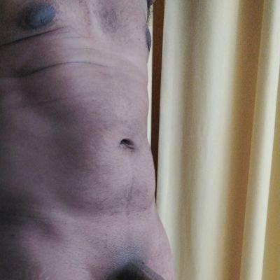Soy hombre solo, profesional, higiénico, muy morboso. Parejas y chicas , cómplices de fantasía...