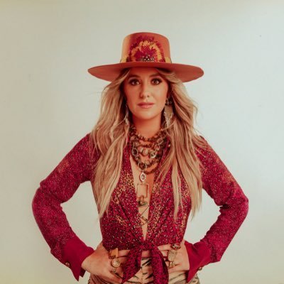 Country with a flare💫 New album #bellbottomcountry is out now.
@yellowstone
season 5
WELCOME TO MY OFFICIAL MEET&GREET PAGE
Lainey Wilson