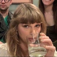 mia (@miaormia) Twitter profile photo