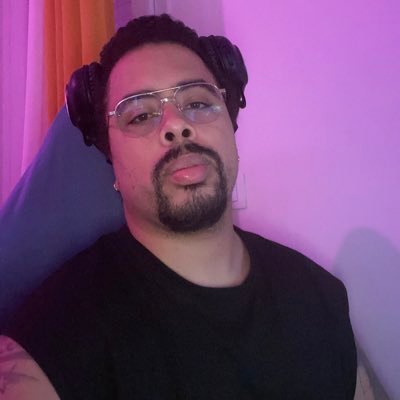 ZSu971's profile picture. compte pour les games, sinon le reste du temps je suis pas là 🙄https://t.co/xEsgqxpls8 https://t.co/1xUM6HQfIj