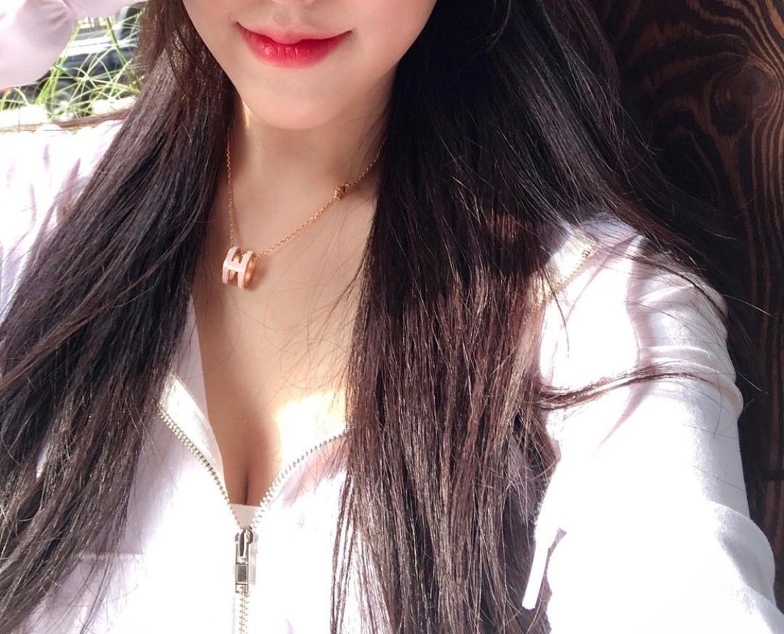 21才の女子大生🦔
ないしょのもう1つのTwitterです🍦
いっしょに発散しよ💗🏩
フォローの無い方はすこしこわいかな😿
ふぉろーしてくれたらメッセします💖