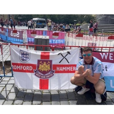 Danny32139759's profile picture. Modern day dad. ST at the irons⚒️. Moore stand ⚒️ Celtic fan 🍀. I’m getting there 😂