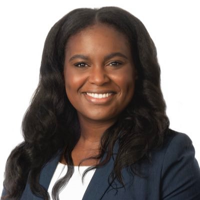 DelmaStephanie's profile picture. GCSOM 👩🏿‍⚕️| Ortho Surg Res PGY-0 🦴 | Plant Mama 🪴| Narrative Med 🗣️ | Ice cream connoisseur 🍦 | 🇭🇹✊🏾 “If it can be done, I can do it”