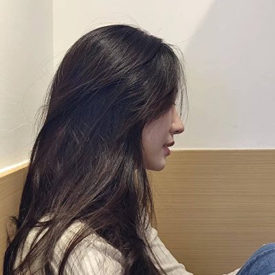 From Hong Kong, 32 years old, owns his own interior design company. I like to make friends, learn together and improve myself together. follow me。#sports