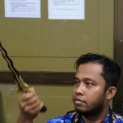 neiraanjar's profile picture. antagonist teacher