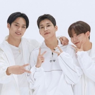 nagmn32's profile picture. 𝖶𝗈𝗇𝗐𝗈𝗈 ⋆ 𝖬𝗂𝗇𝗀𝗒𝗎 ⋆ 𝖲𝖾𝗎𝗇𝗀𝗄𝗐𝖺𝗇🦊🐶🍊 ⠀ ⠀ ⠀ ⠀ ⠀ ⠀ ⠀ ⠀ ⠀ゆるーく楽しく🕊🤍