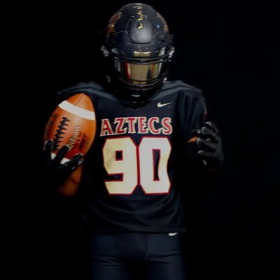 max prepsDevin Medina /height 6’2 weight :230 /class:2024 /Eldorado HS/ EL Paso tx/3.4 gpa /contact info 915-979-7423 /https://t.co/9brSbMLcMy