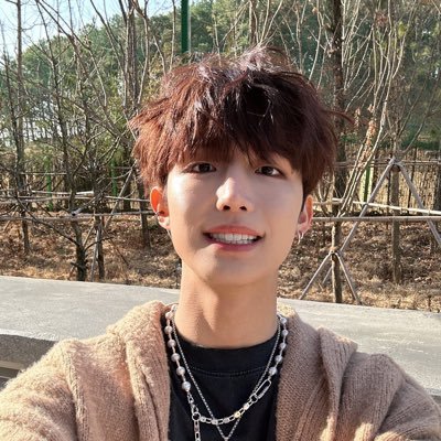 good at crying for jype bands