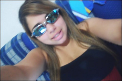 Virginiana , namorando , 14 anos , ciumenta , marrenta , teimosa , orgulhosa, quer saber mais um pouco sobre min ? , me segui que eu sigo de volta *-*