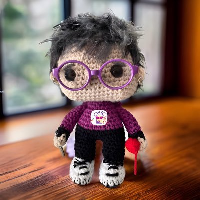 VickyGilMeneses's profile picture. Artesana y Diplomada en Educación Social por la Universidad de Valladolid. Búscame en Instagram @chic_vic,  @chicvicartesania y en @chcvcneedle