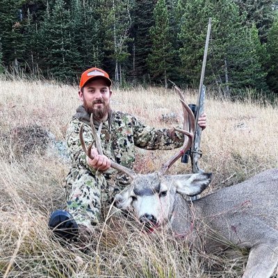 SandstoneHornet's profile picture. I’m the best there is plain and simple.