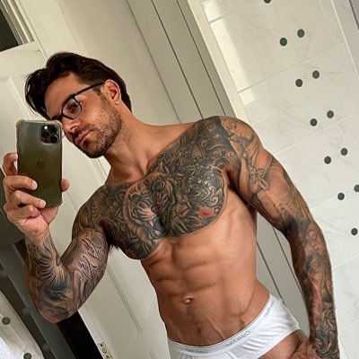 callmepapi1248's profile picture. hey I’m papi,and I’m the “G”in lgbtqia🏳️‍🌈🏳️‍⚧️🏳️‍🌈🏳️‍🌈,i don’t role with racist so if u hit my dm for criticism,u will be blocked.