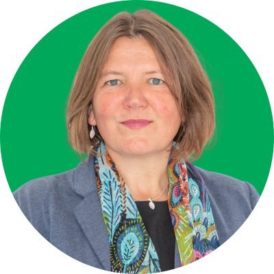 North Herefordshire MP candidate. @TheGreenParty spokesperson on Housing & Communities.  Green group leader @hfdscouncil.  Former MEP.  Mum, activist, optimist!